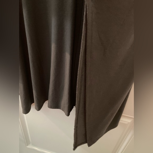 Zenana V-Neck Poncho Top Women’s Plus Size 1X Charcoal Grey - Picture 5 of 13